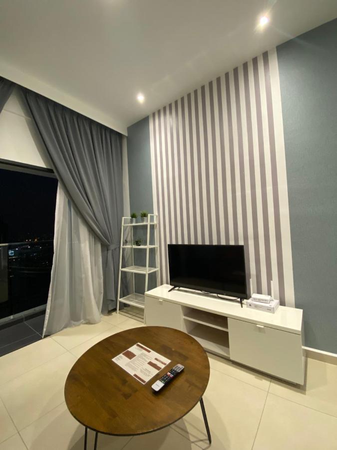 Reizz Residence By Leo Suites Куала-Лумпур Экстерьер фото